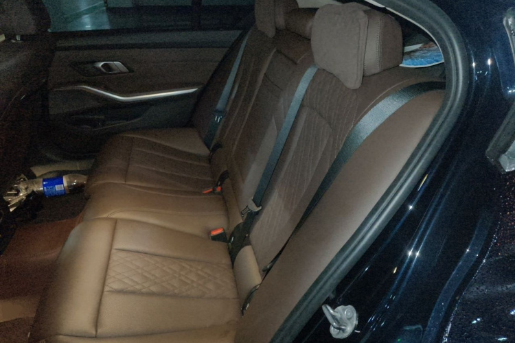 BMW 3 Series 2023 car image #10