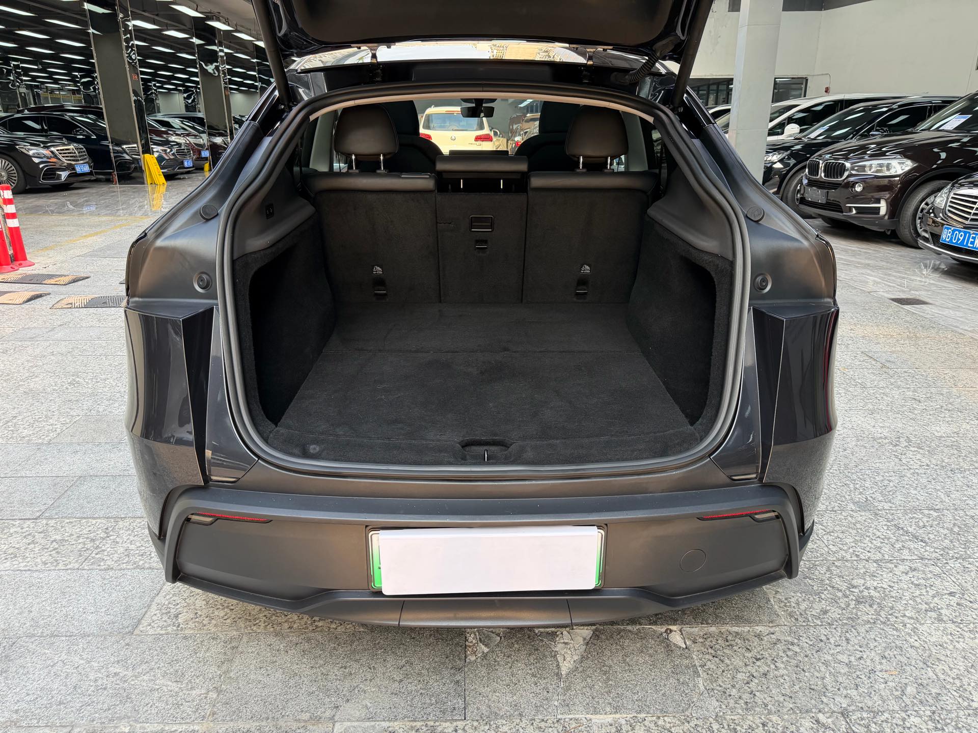 特斯拉 Model Y 2025 汽车图片 #11