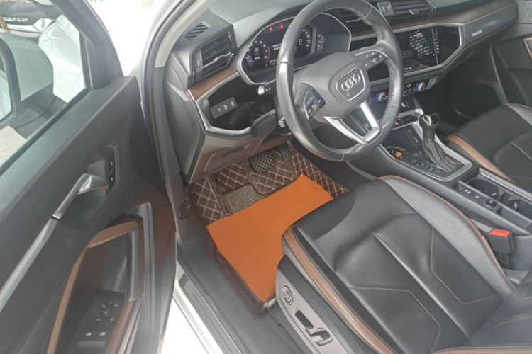 Audi Q3 2021 #16 Audi Q3 2021 car image #16