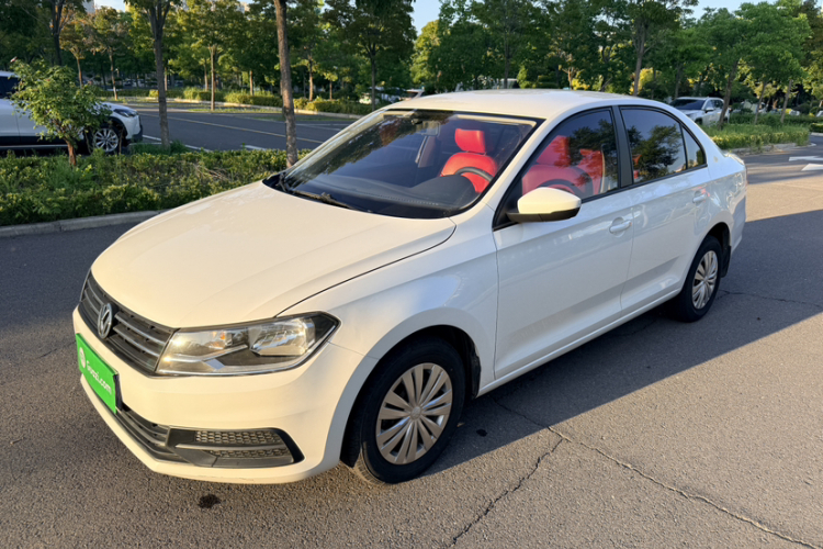 Volkswagen Santana 2019 car image #2