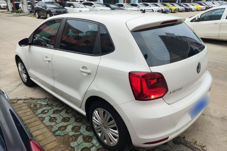 Volkswagen Polo 2017 car image #5