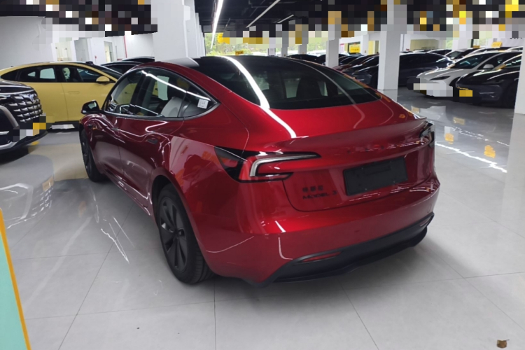 Tesla Model 3 2026 #5 Tesla Model 3 2026 immagine di auto #5