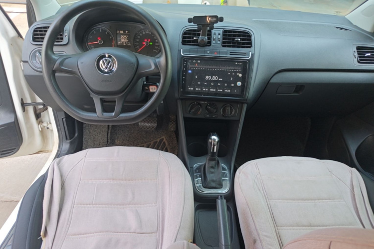 Volkswagen Polo 2016 #10 Volkswagen Polo 2016 car image #10