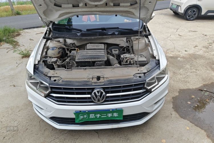 Volkswagen Bora 2017 car image #22