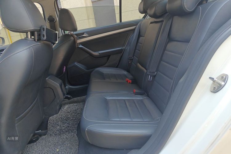 Volkswagen Lavida 2018 car image #19