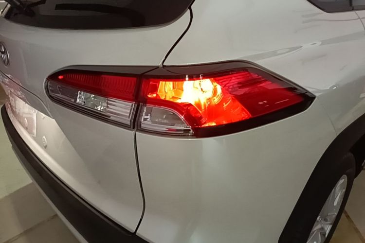 Toyota Corolla Cross 2026 #8 Toyota Corolla Cross 2026 car image #8