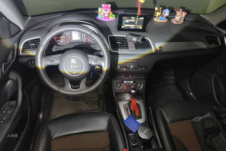 Audi Q3 2017 car image #11