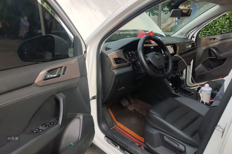 Volkswagen Tharu 2020 car image #18