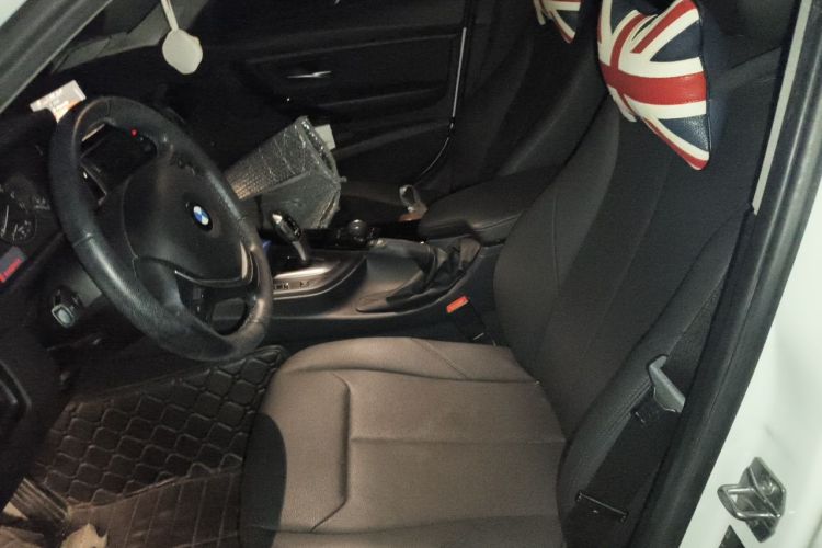 BMW 3 Series 2017 #24 BMW 3 Series 2017 car image #24