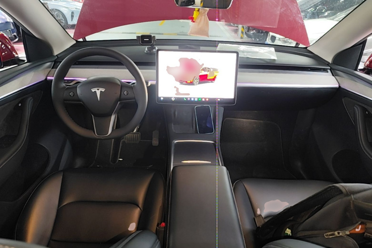 Tesla Model Y 2023 #10 Tesla Model Y 2023 car image #10