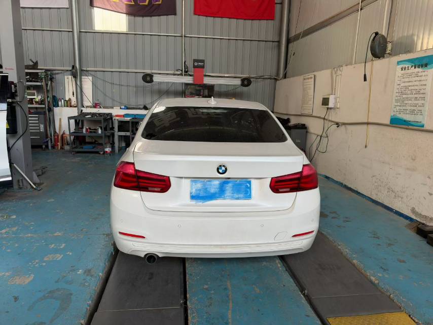 BMW 3 Series 2016 #7 BMW 3 Series 2016 imagem de carro #7