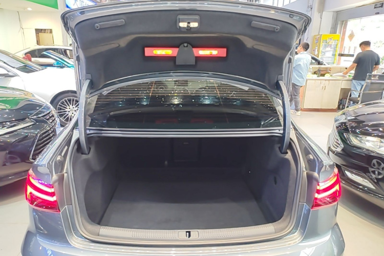 Audi A3 2020 car image #19