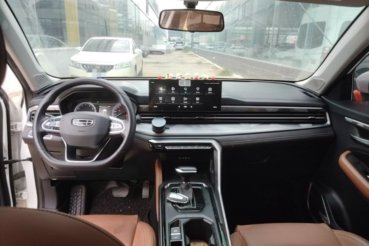 GEELY Vision X6 2021 car image #10