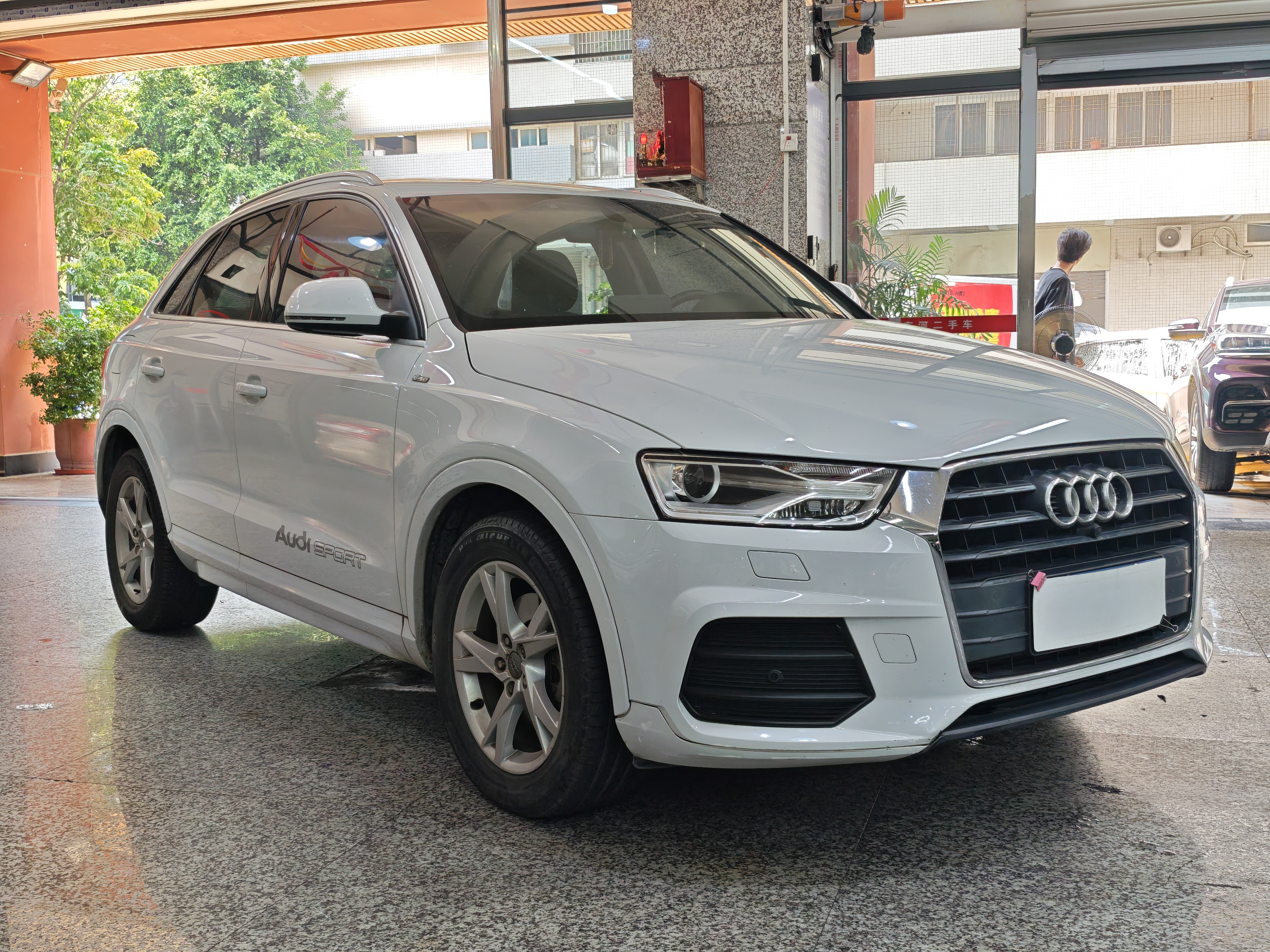 Audi Q3 2018 immagine di auto #3
