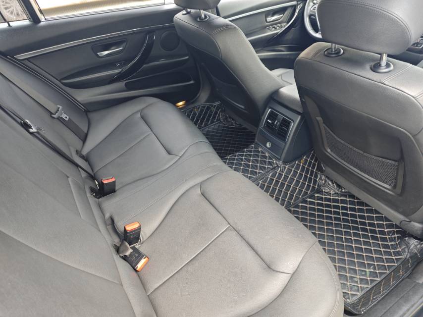 BMW 3 Series 2017 car image #5