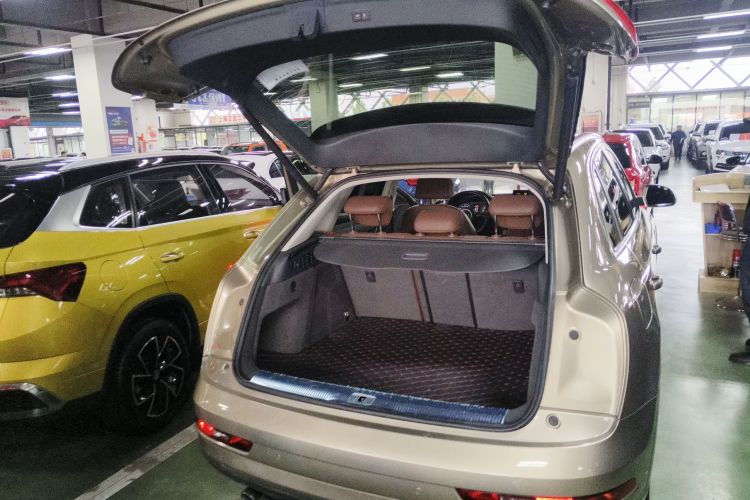 Audi Q3 2017 image de voiture #19