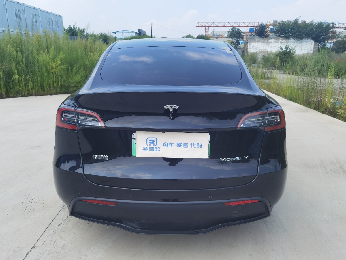 Tesla Model Y 2022 car image #5