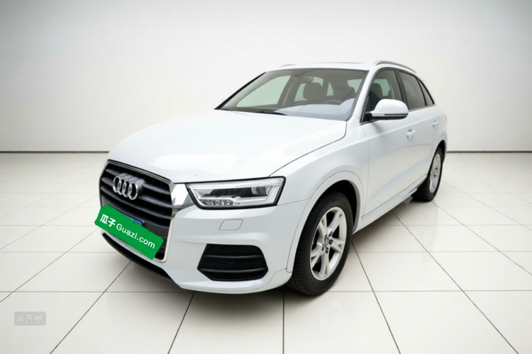 Audi Q3 2019 car image #2
