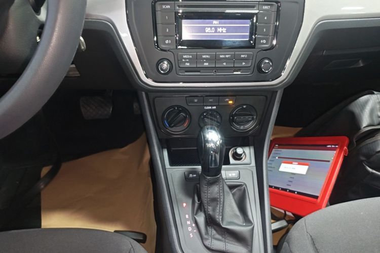 Volkswagen Lavida 2018 car image #14