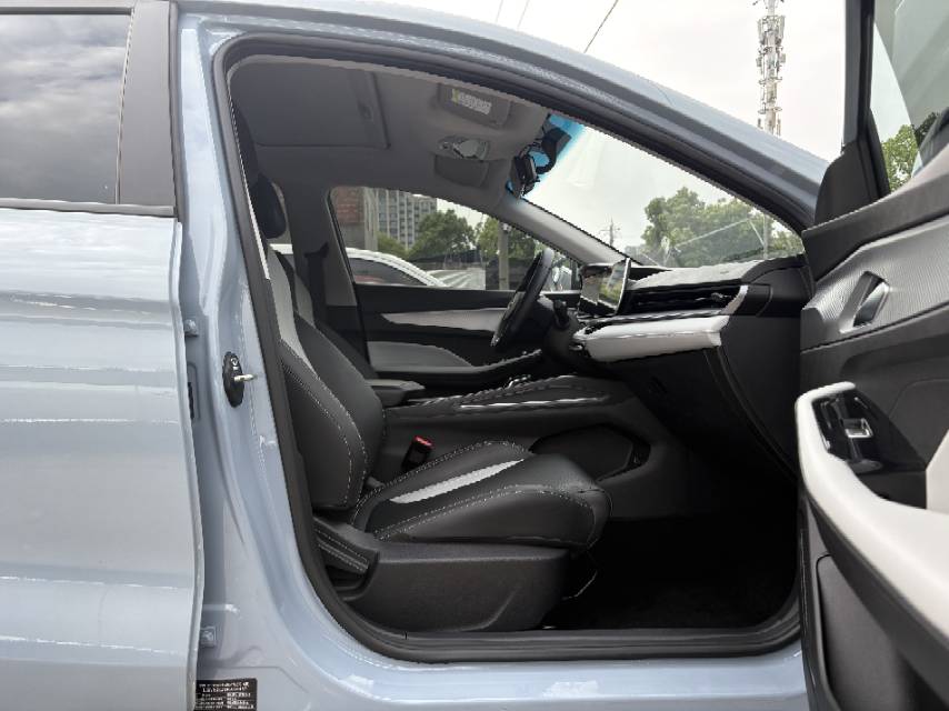 GEELY Binray 2024 car image #8