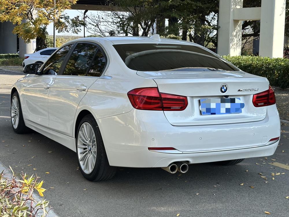 BMW 3 Series 2018 #4 BMW 3 Series 2018 car image #4