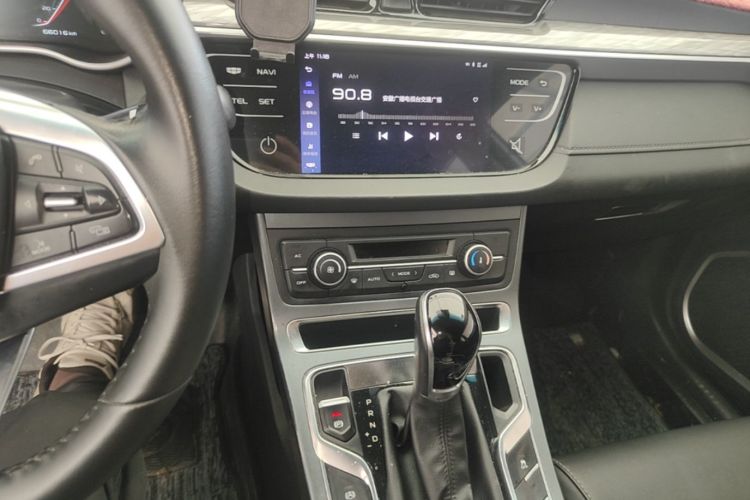 GEELY Emgrand 2020 car image #13