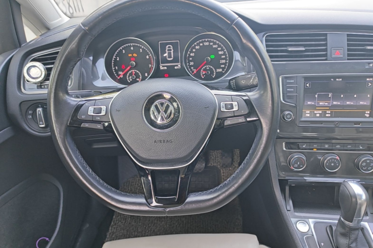 Volkswagen Golf 2017 #11 Volkswagen Golf 2017 car image #11