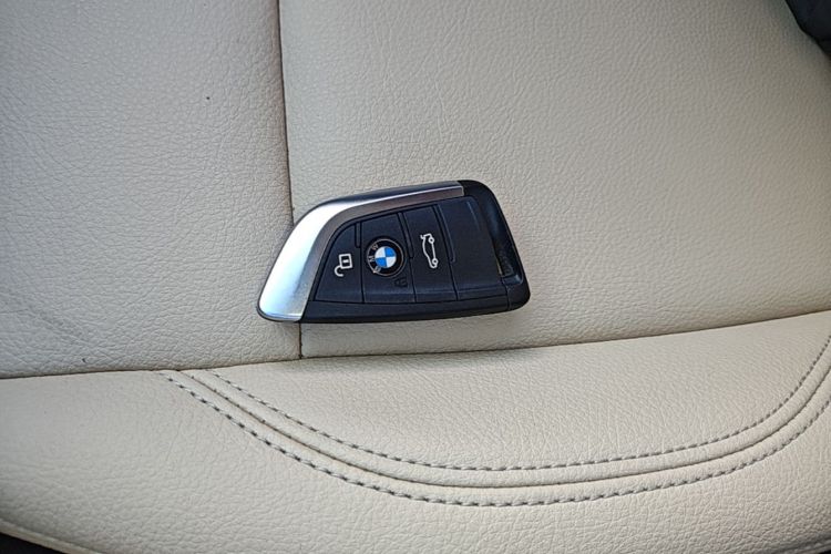 BMW X1 2019 #14 BMW X1 2019 car image #14