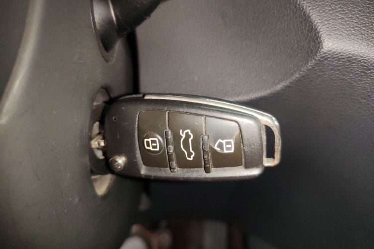 Audi Q3 2018 image de voiture #9