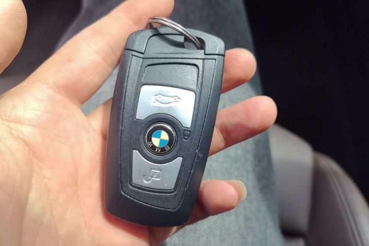 BMW 3 Series 2018 #14 BMW 3 Series 2018 car image #14