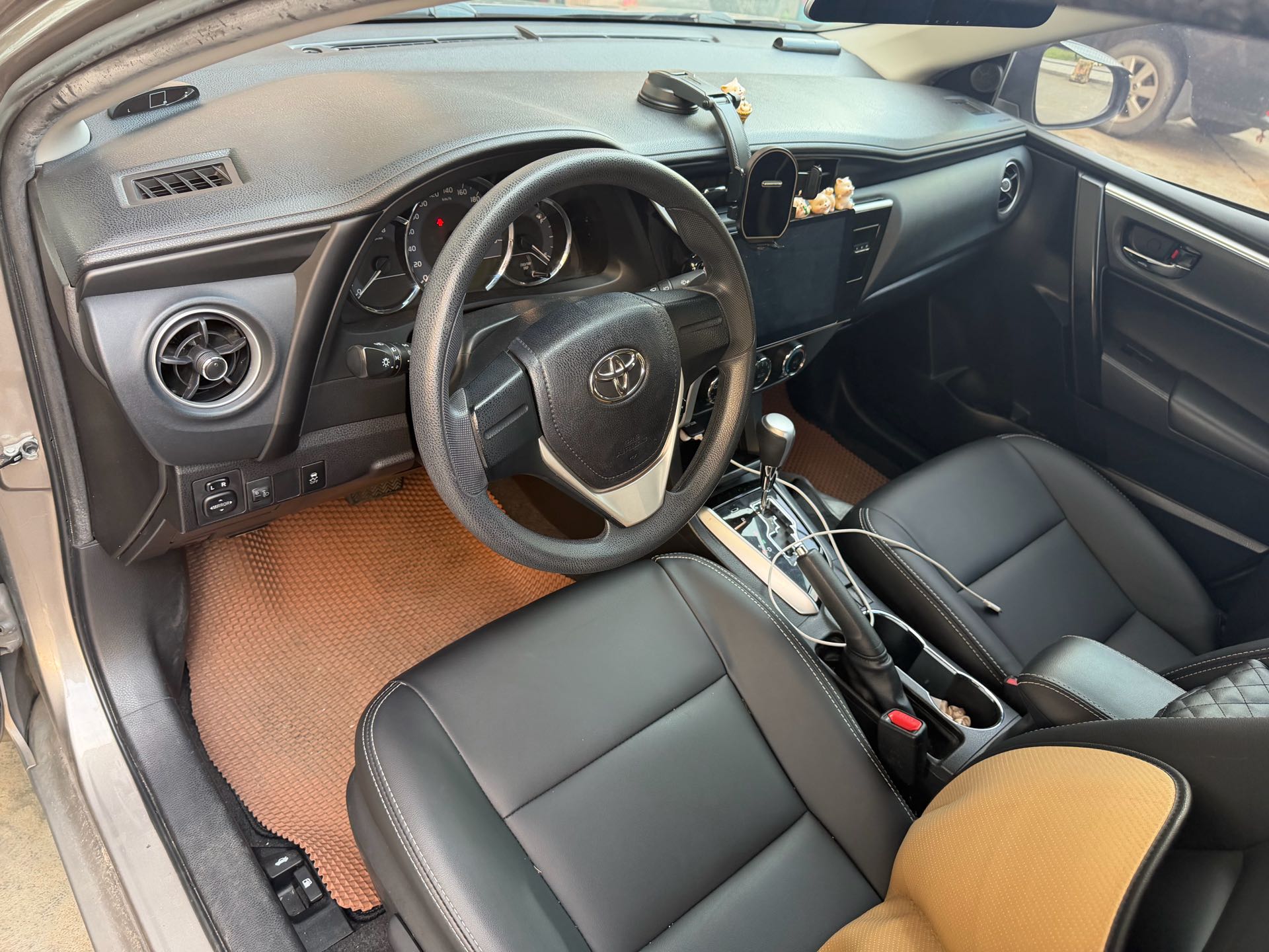 Toyota Corolla 2019 #3 Toyota Corolla 2019 car image #3