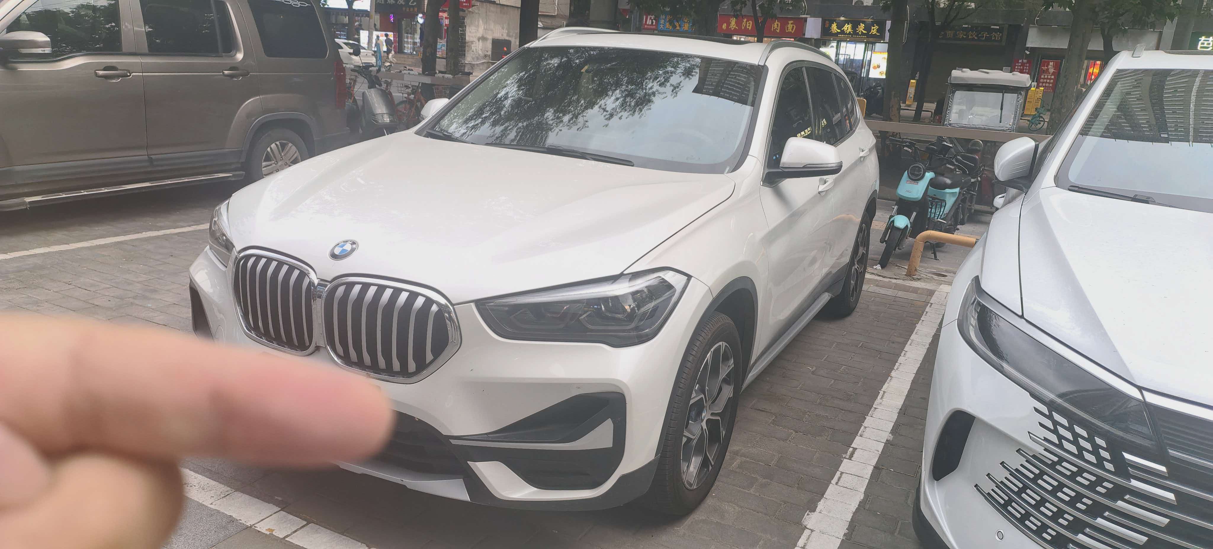 BMW X1 2020 car image 