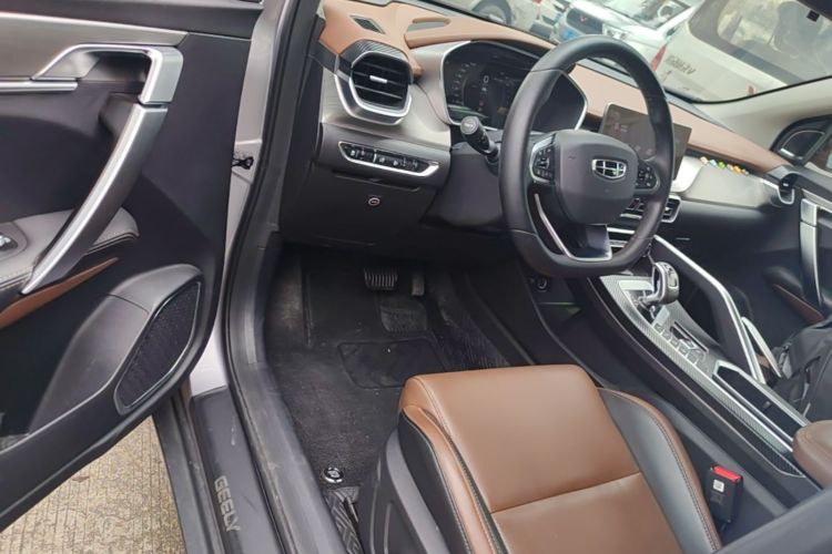GEELY Coolray 2020 car image #16