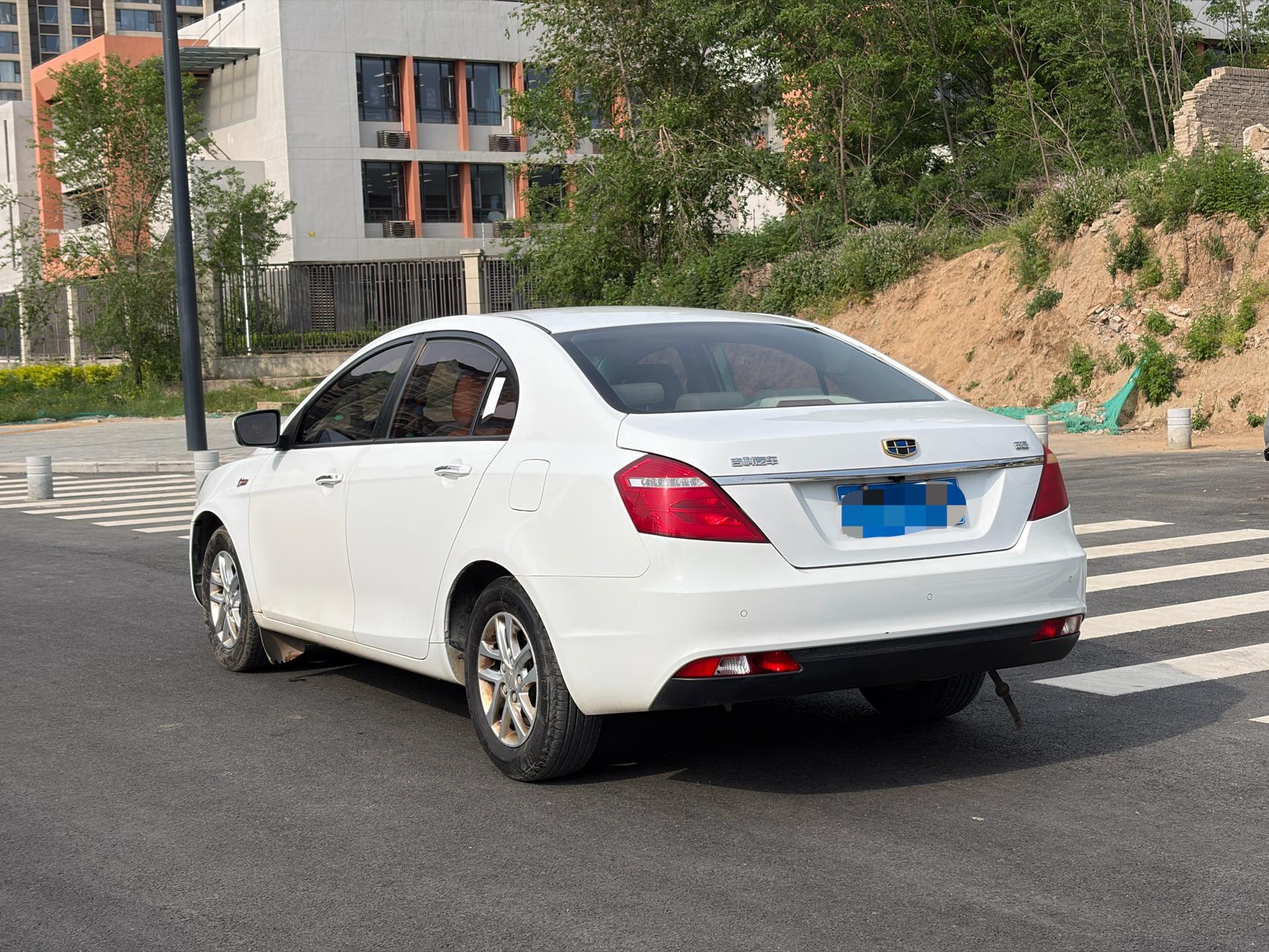 GEELY Emgrand 2017 صورة سيارة #7