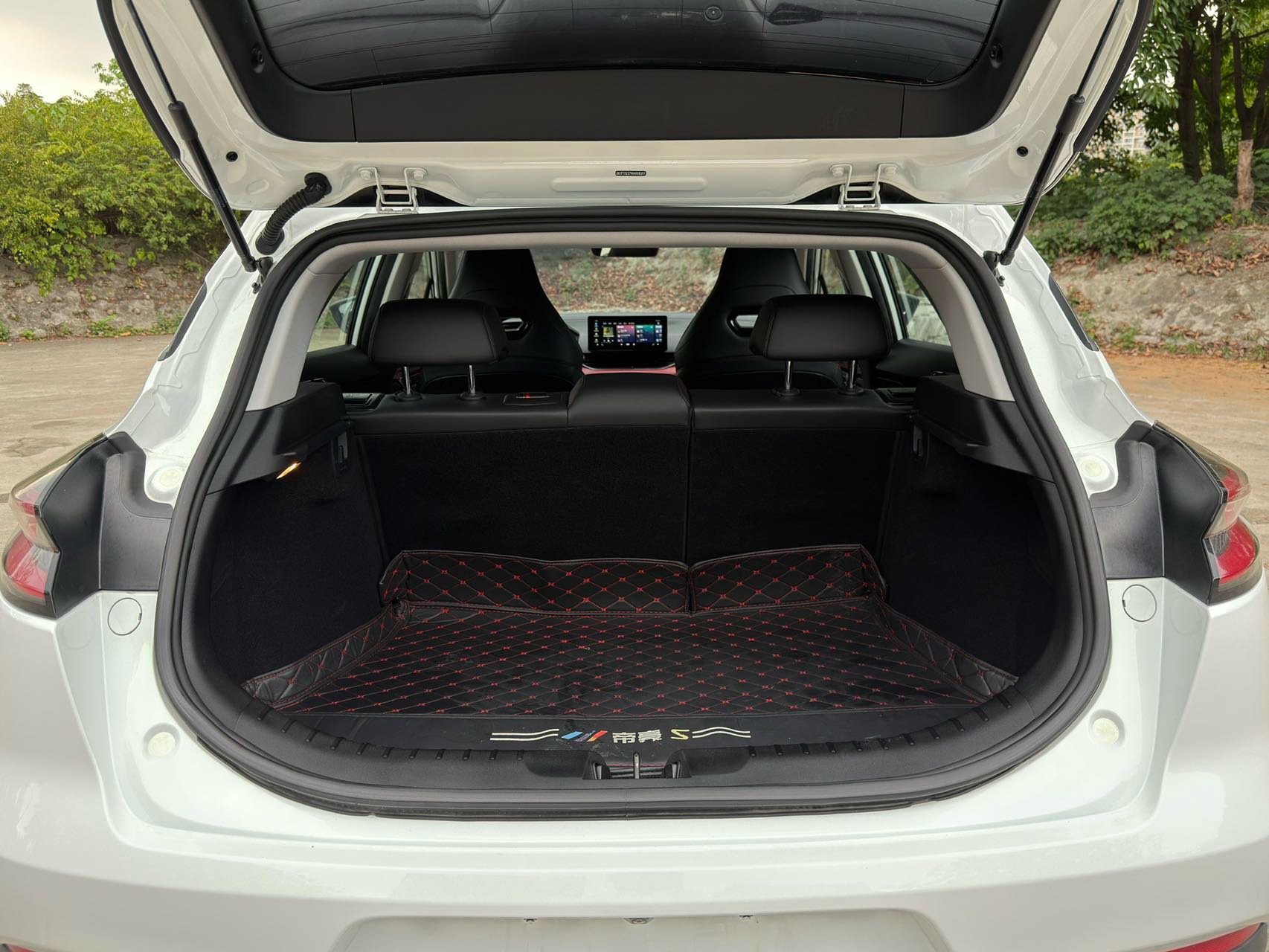 GEELY Emgrand S 2022 #17 GEELY Emgrand S 2022 image de voiture #17