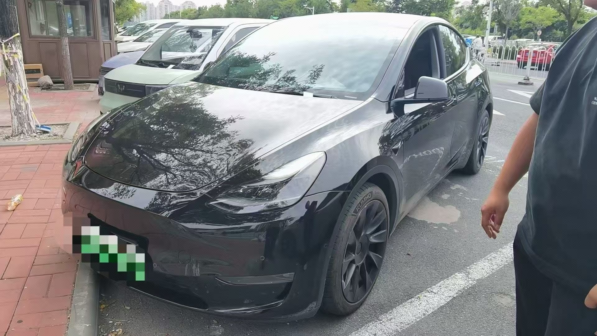 Tesla Model Y 2022 Tesla Model Y 2022 car image
