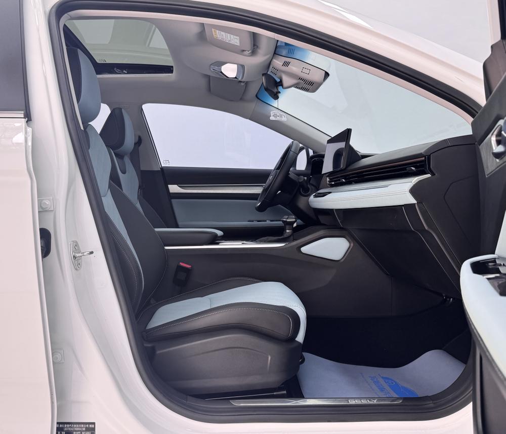 GEELY Emgrand L 2022 #11 GEELY Emgrand L 2022 صورة سيارة #11