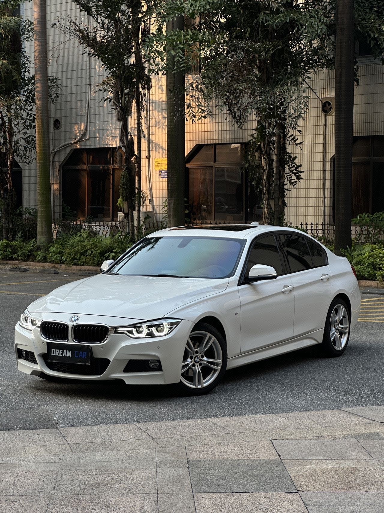 BMW 3 Series 2017 car image 
