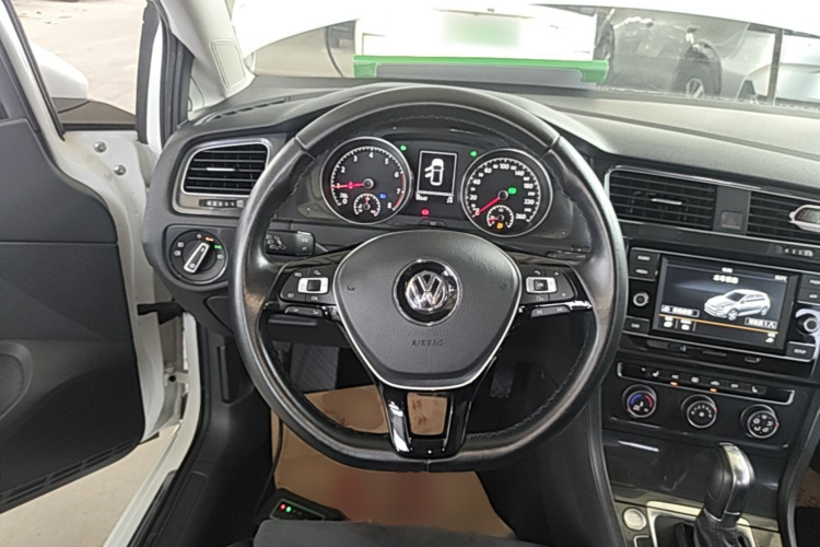 Volkswagen Golf 2018 #11 Volkswagen Golf 2018 car image #11