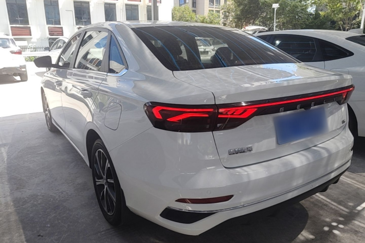 GEELY Emgrand 2021 #5 GEELY Emgrand 2021 car image #5