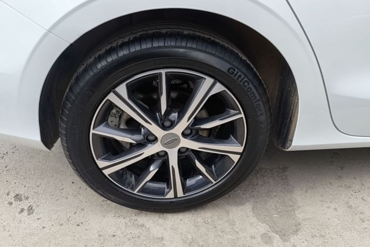 GEELY Emgrand 2022 #10 GEELY Emgrand 2022 car image #10