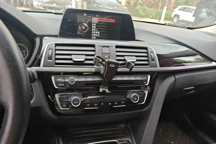 BMW 3 Series 2016 car image #13