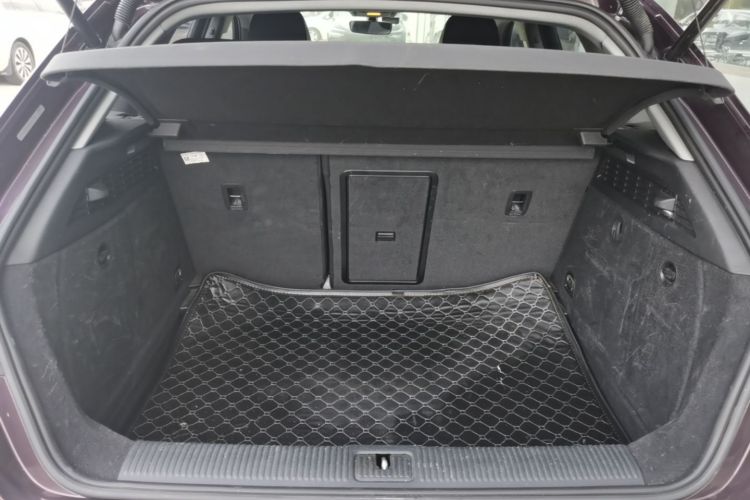 Audi A3 2018 car image #19