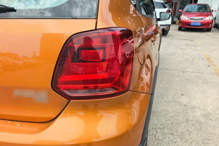 Volkswagen Polo 2018 car image #8