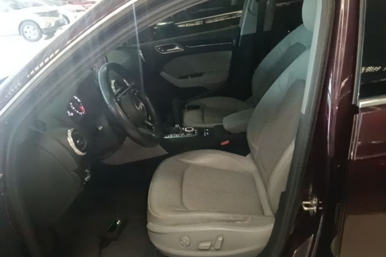 Audi A3 2019 image de voiture #15
