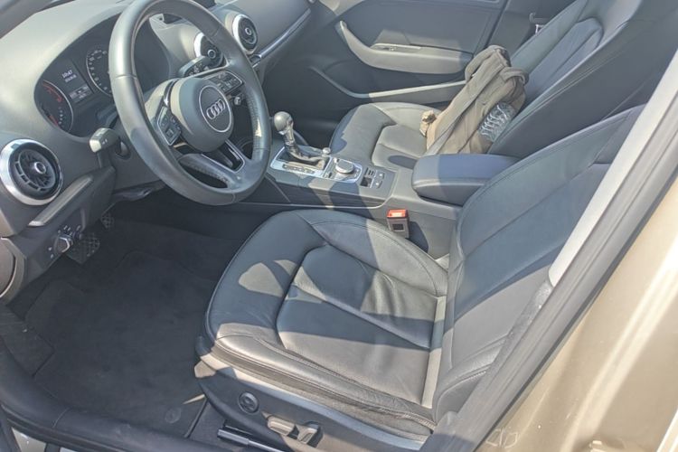Audi A3 2018 car image #15