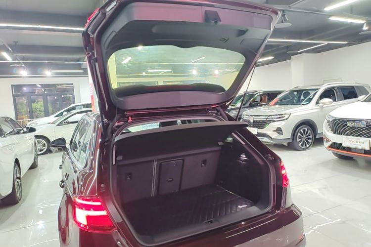 Audi A3 2018 car image #19