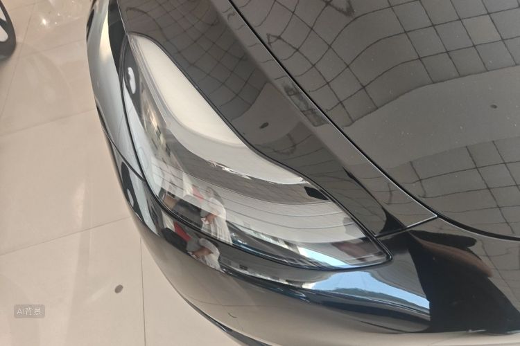 Tesla Model Y 2023 car image #8