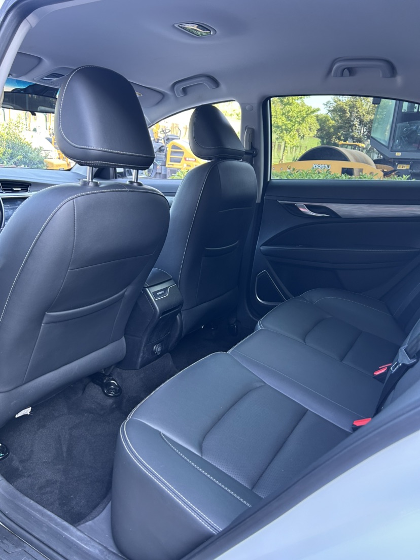 GEELY Emgrand 2019 #8 GEELY Emgrand 2019 car image #8