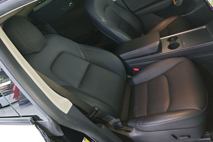 Tesla Model Y 2021 #24 Tesla Model Y 2021 car image #24